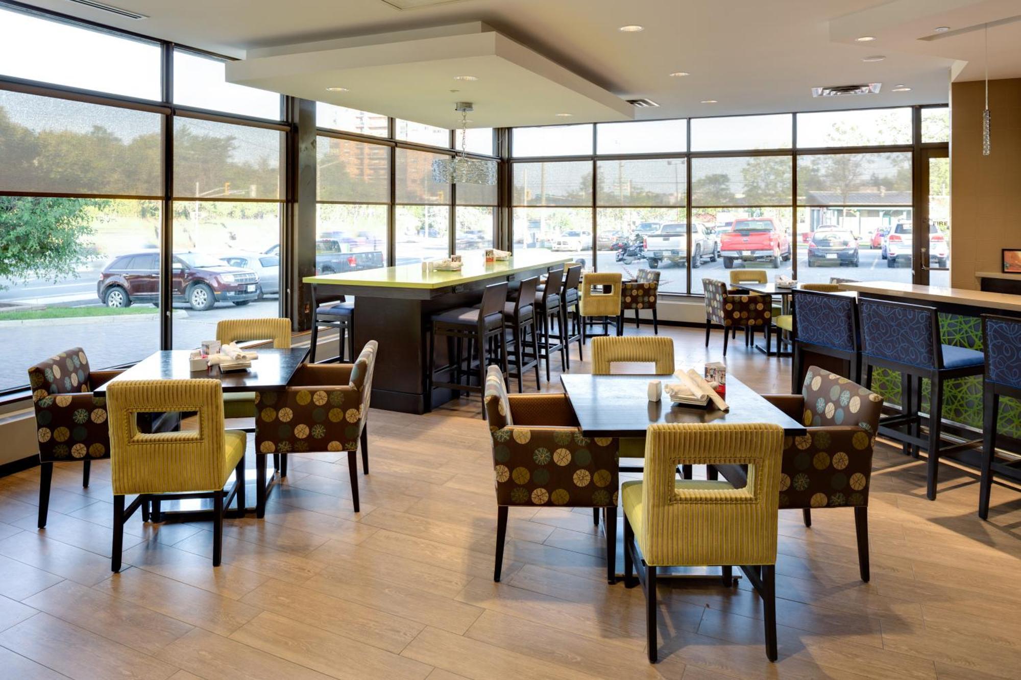 Holiday Inn Sudbury By Ihg Exterior foto